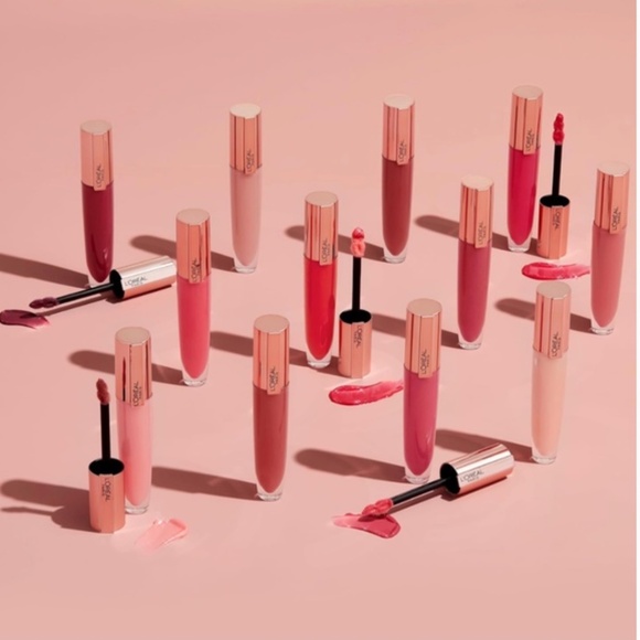 FREE with Purchase L’Oréal Glow Paradise Hydrating Tinted Lip Balm-in-Gloss - Picture 6 of 6